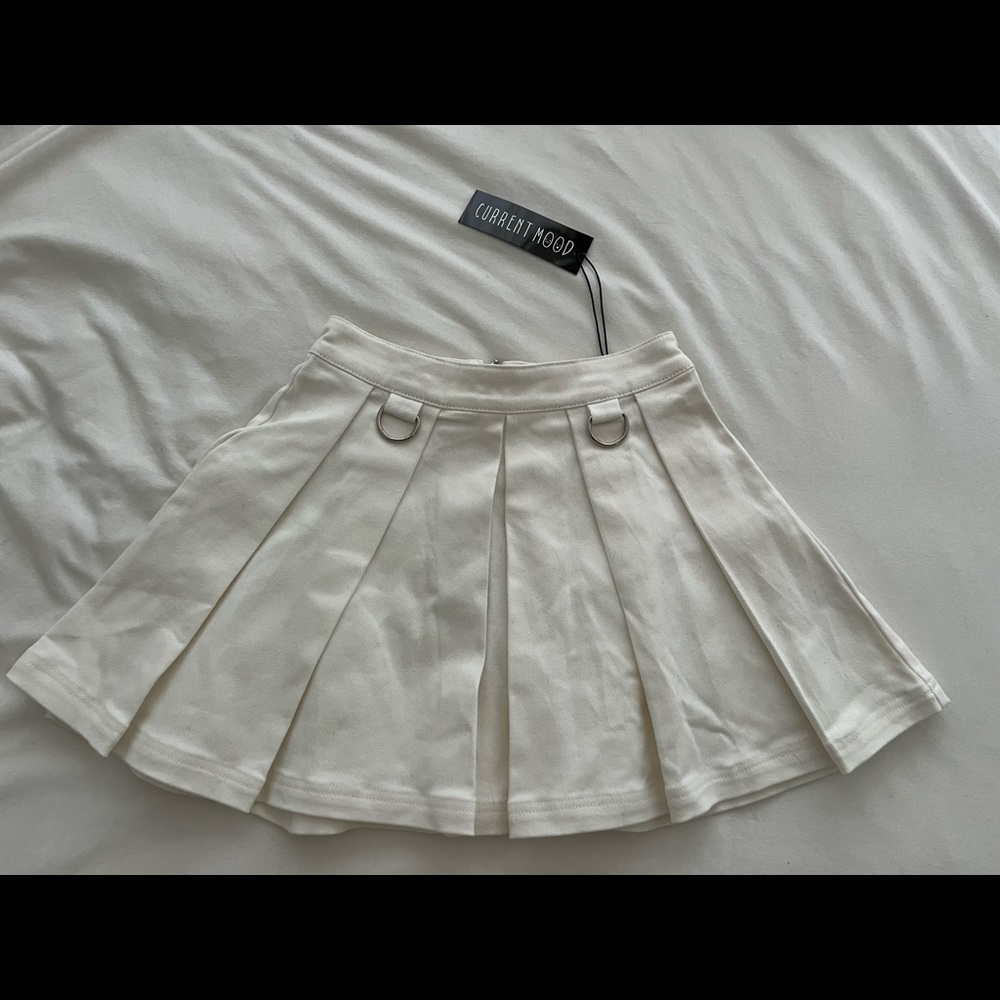 Dollskill mini skirt - Picture 1 of 3